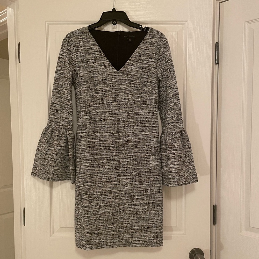 BANANA REPUBLIC Black and White Bell Sleeve Tweed Dress - Picture 4 of 15
